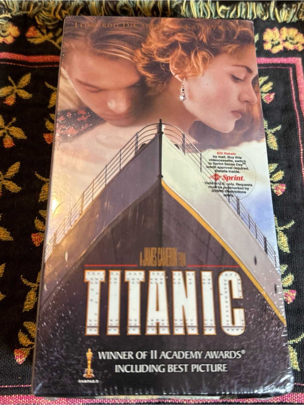 Titanic (VHS) — Black/Gold Collector Edition